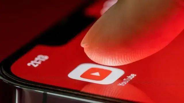 YouTube 将推出全球首个官方购物频道